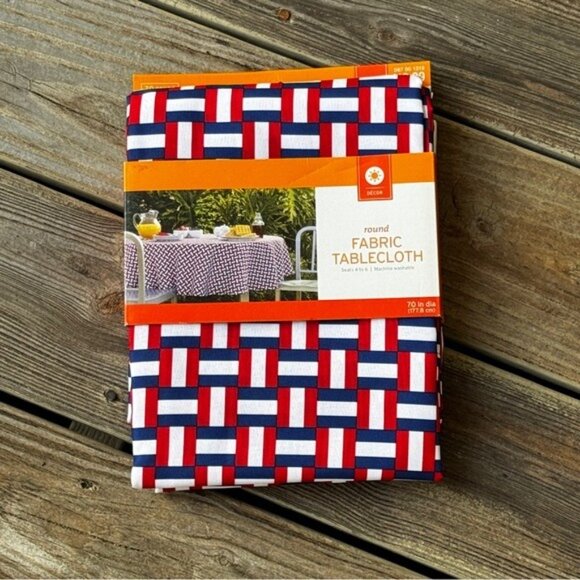 NEW NWT Target Red White Blue Plaid Round 70 Inch Diameter Fabric Tablecloth - Picture 7 of 7